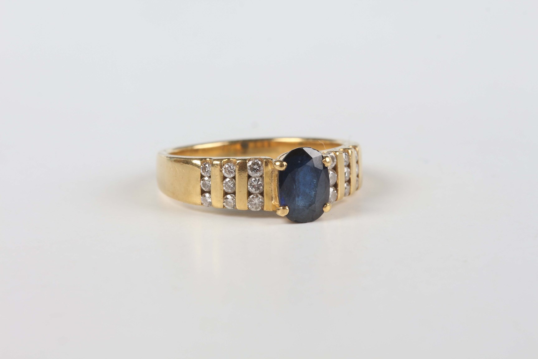 LOT 548
