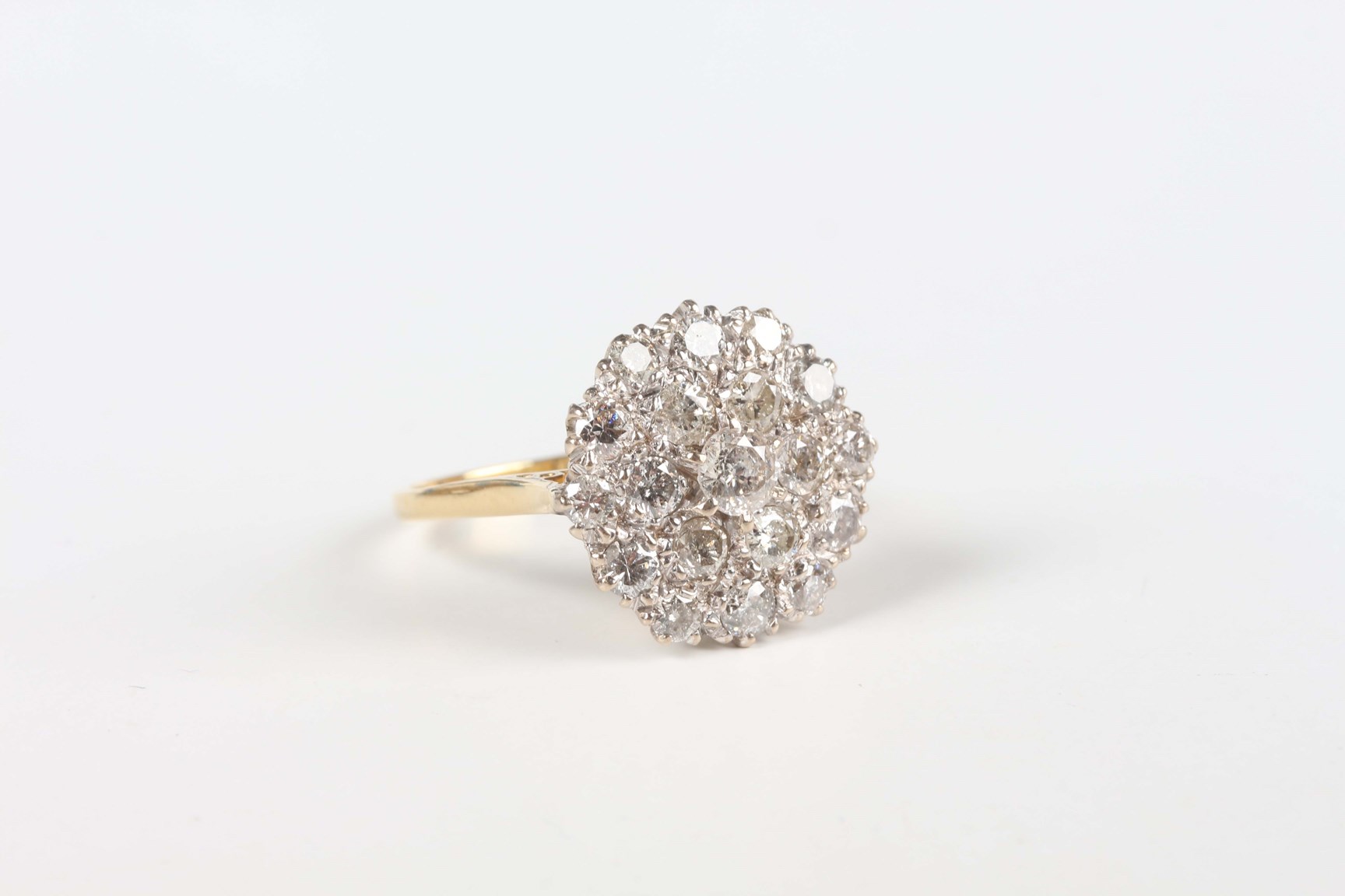 LOT 570