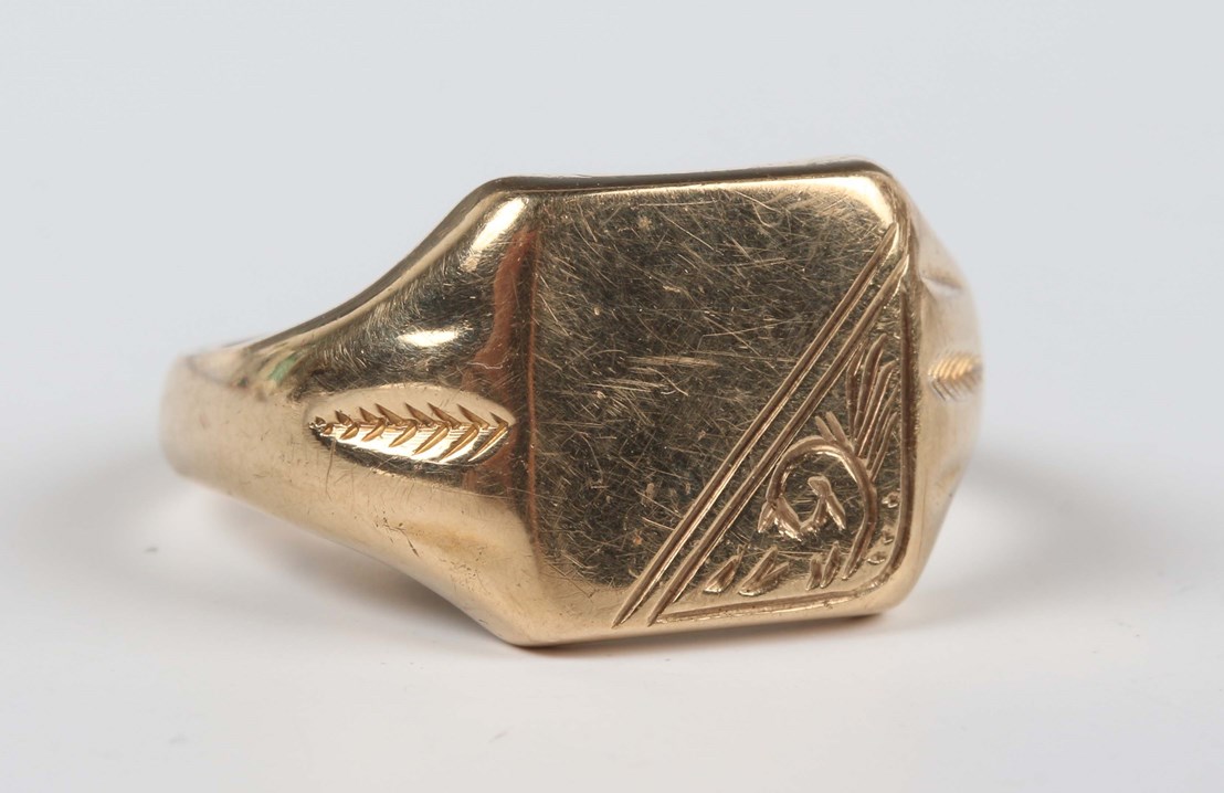 LOT 581
