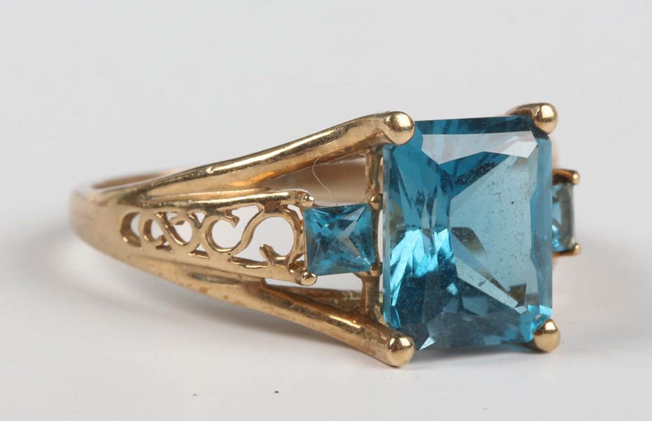 LOT 633