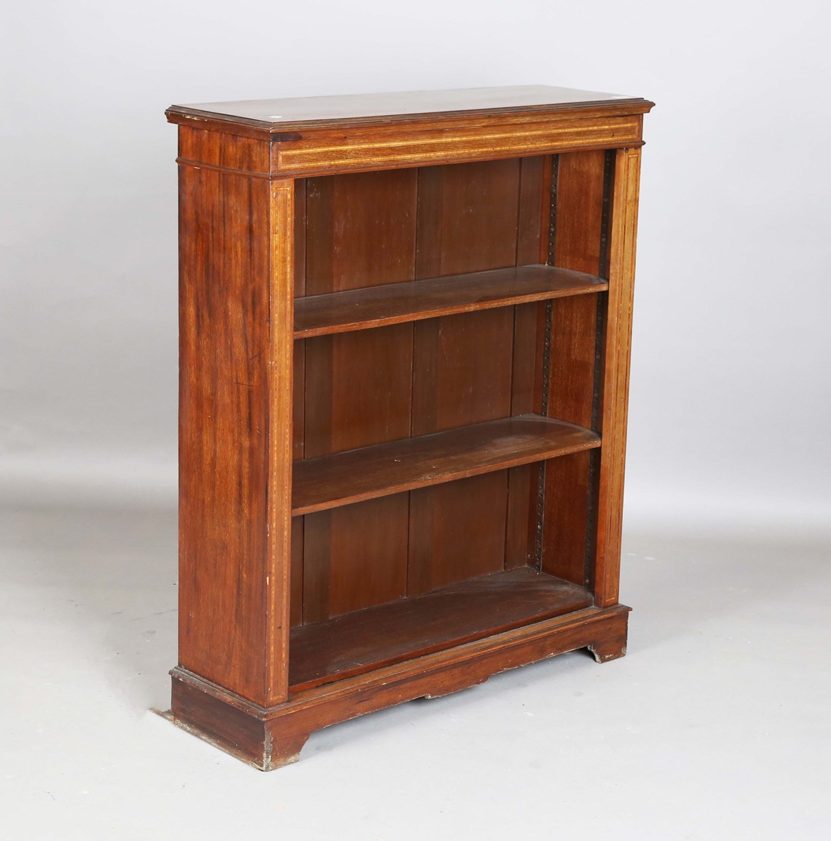 LOT 2033