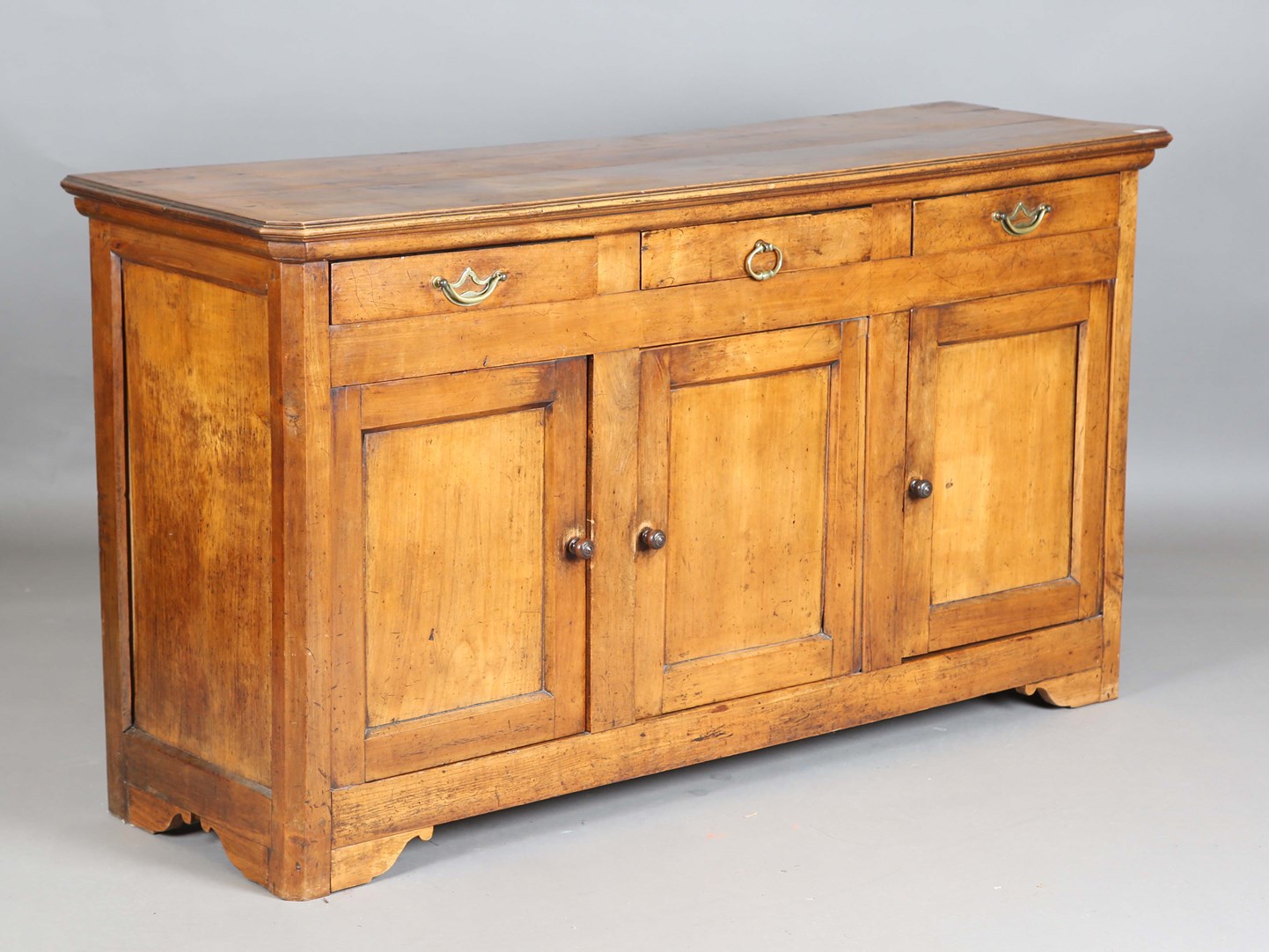 LOT 2055