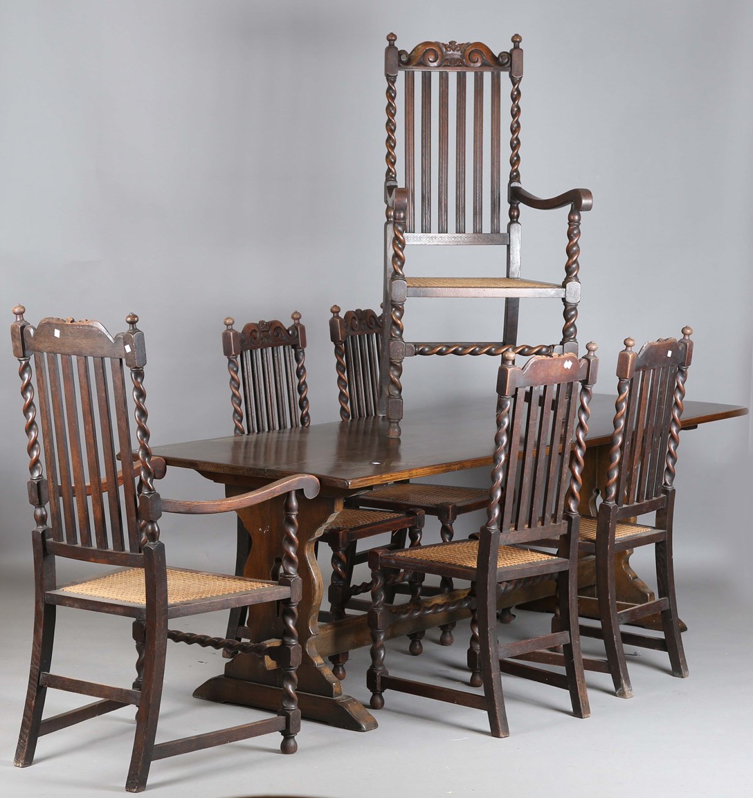 LOT 2083