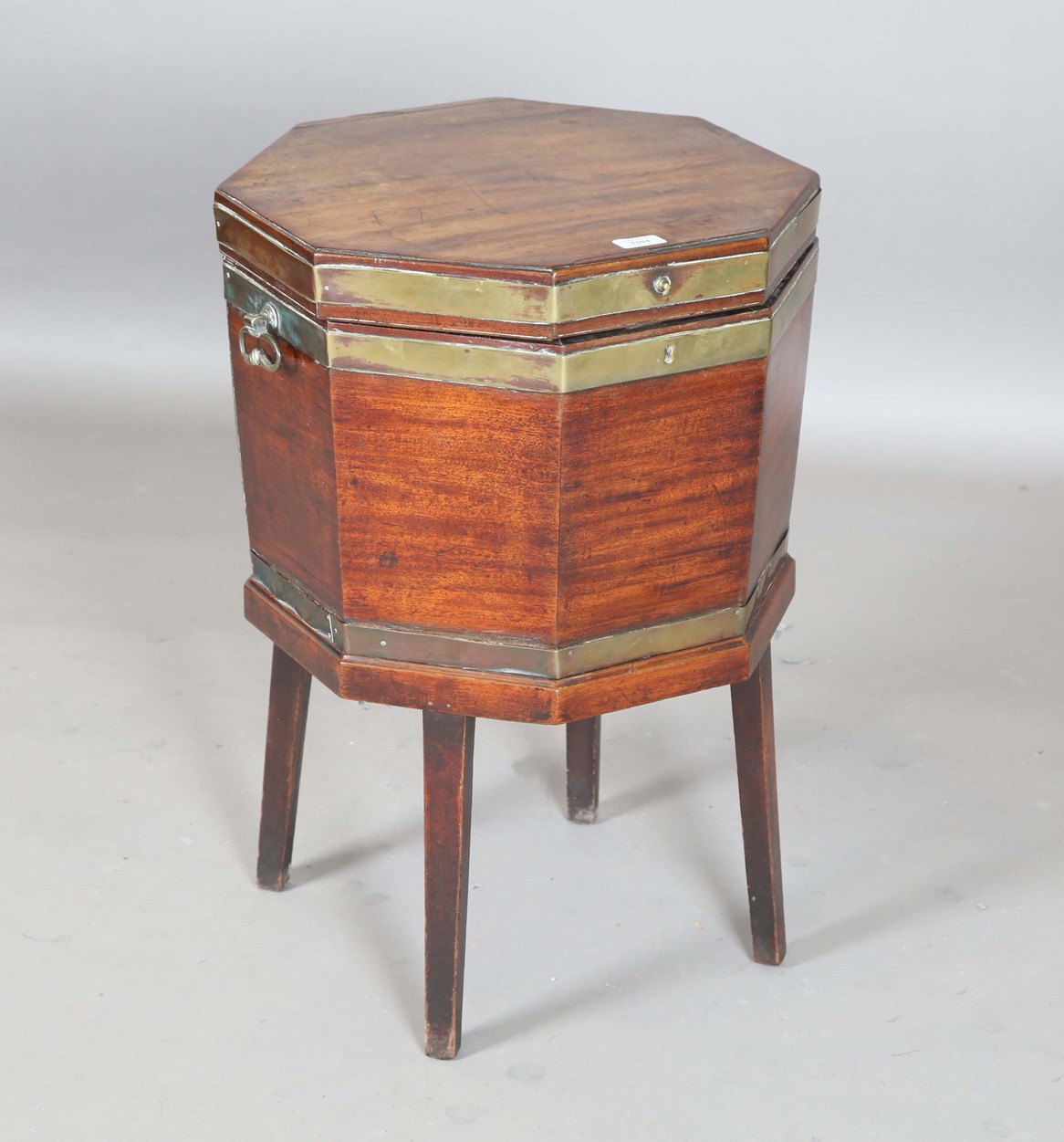 LOT 2104