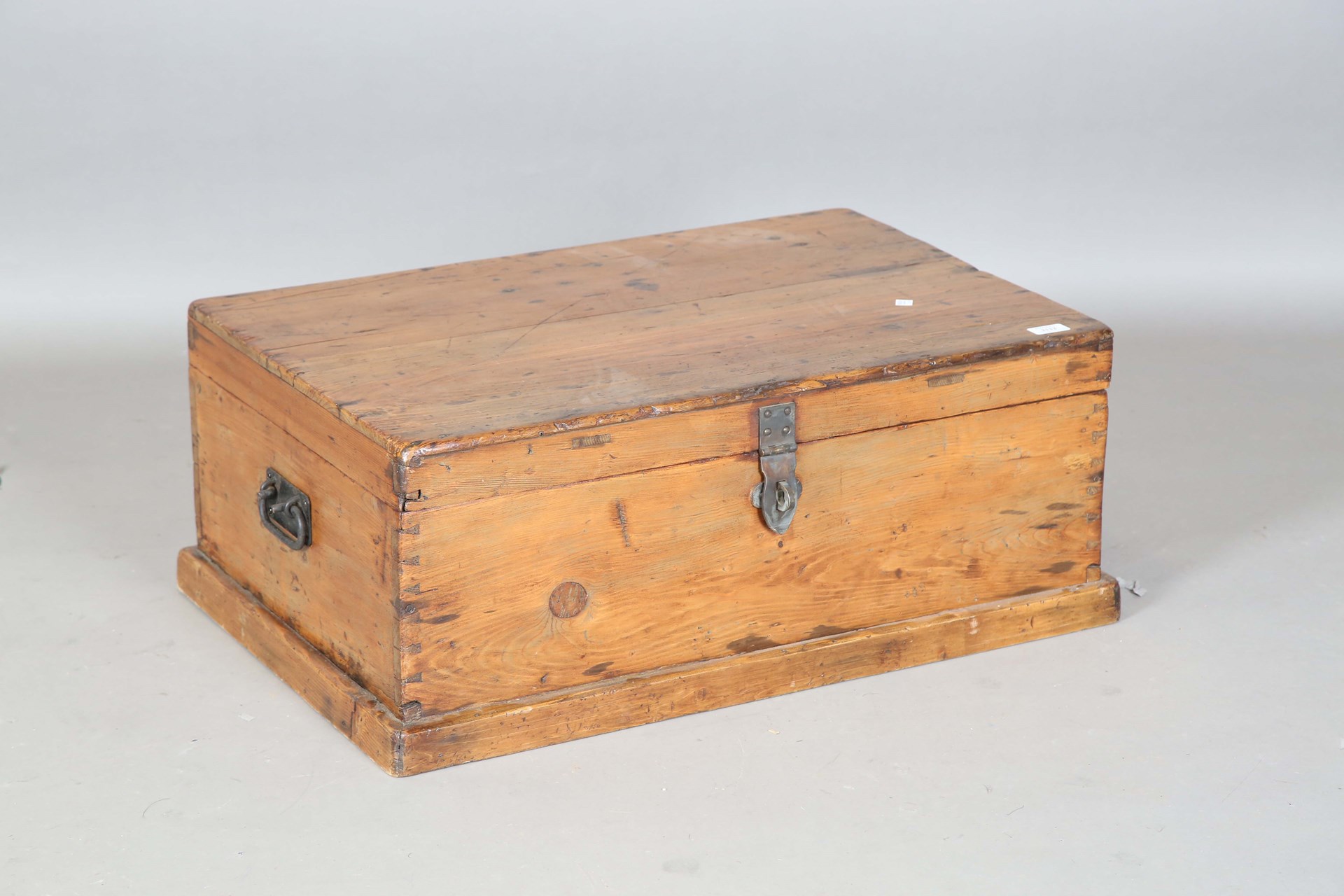 LOT 2112
