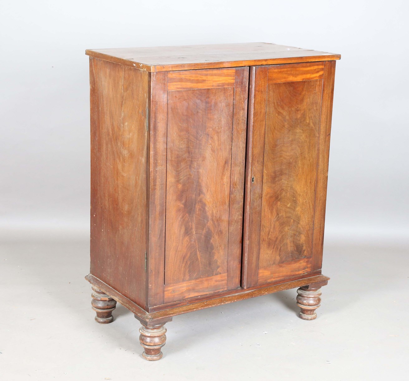 LOT 2115