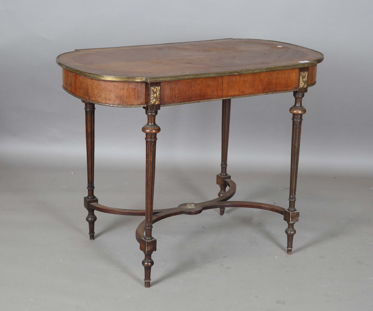 LOT 2119