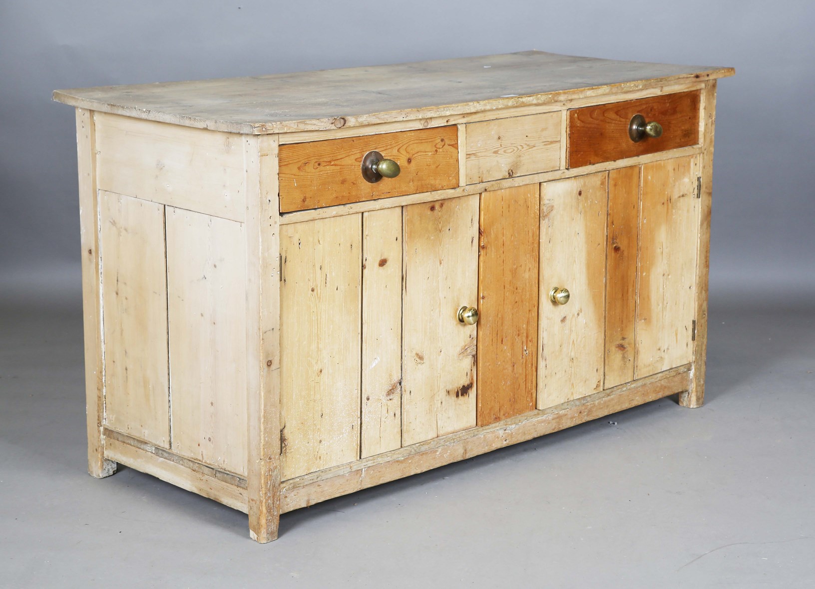 LOT 2174