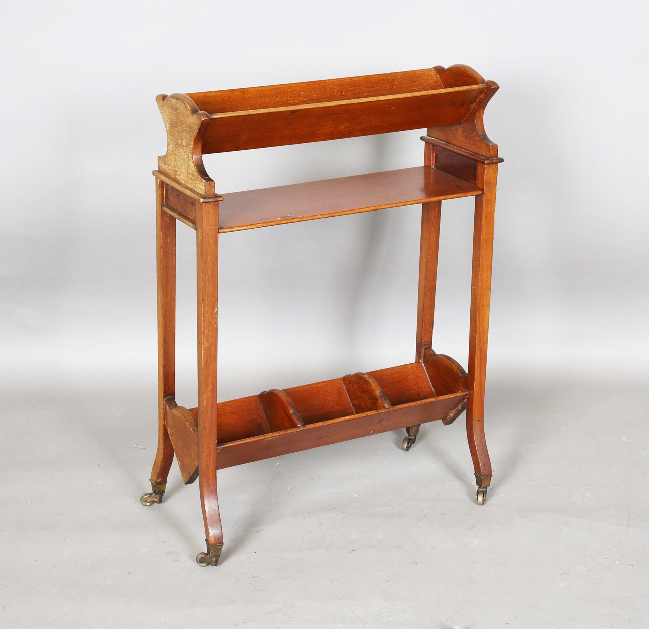 LOT 2209