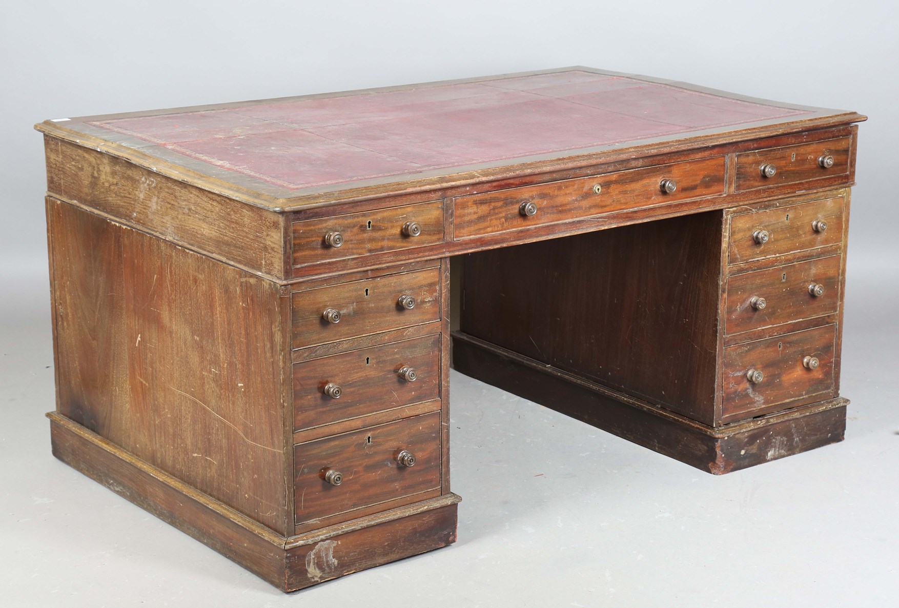 LOT 2210