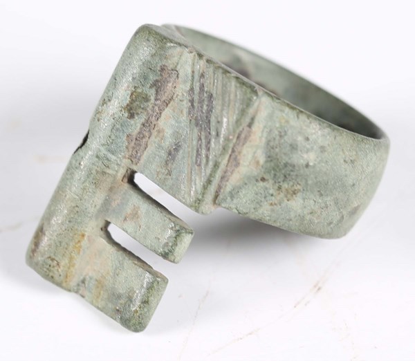 LOT 2356