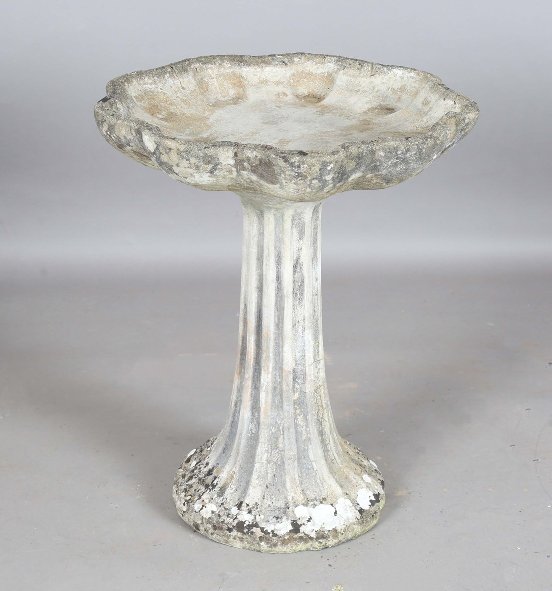 LOT 2570
