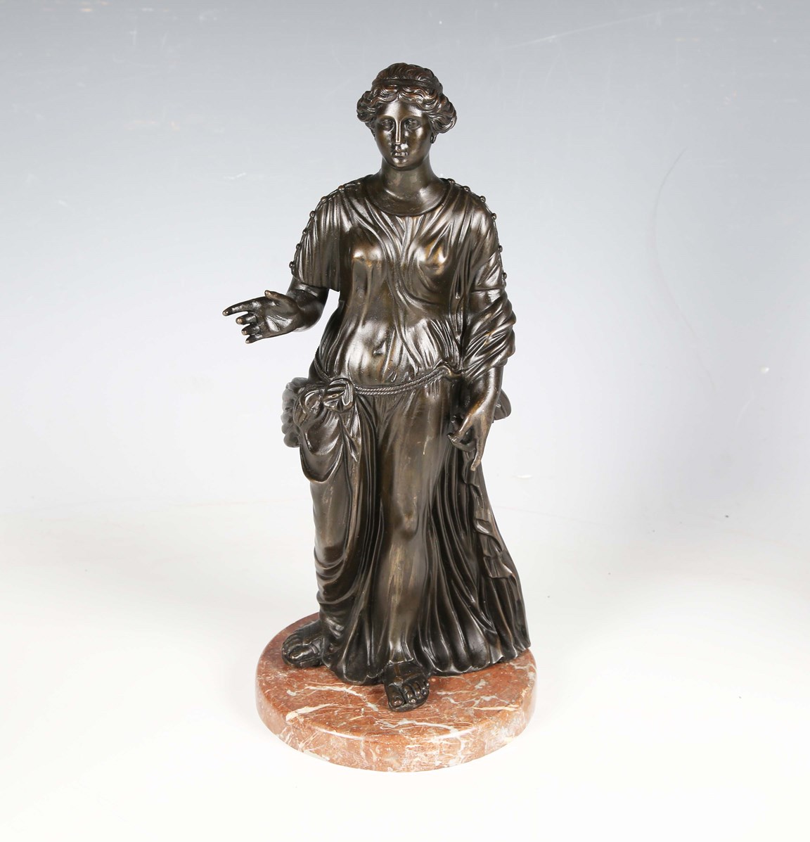 LOT 2571