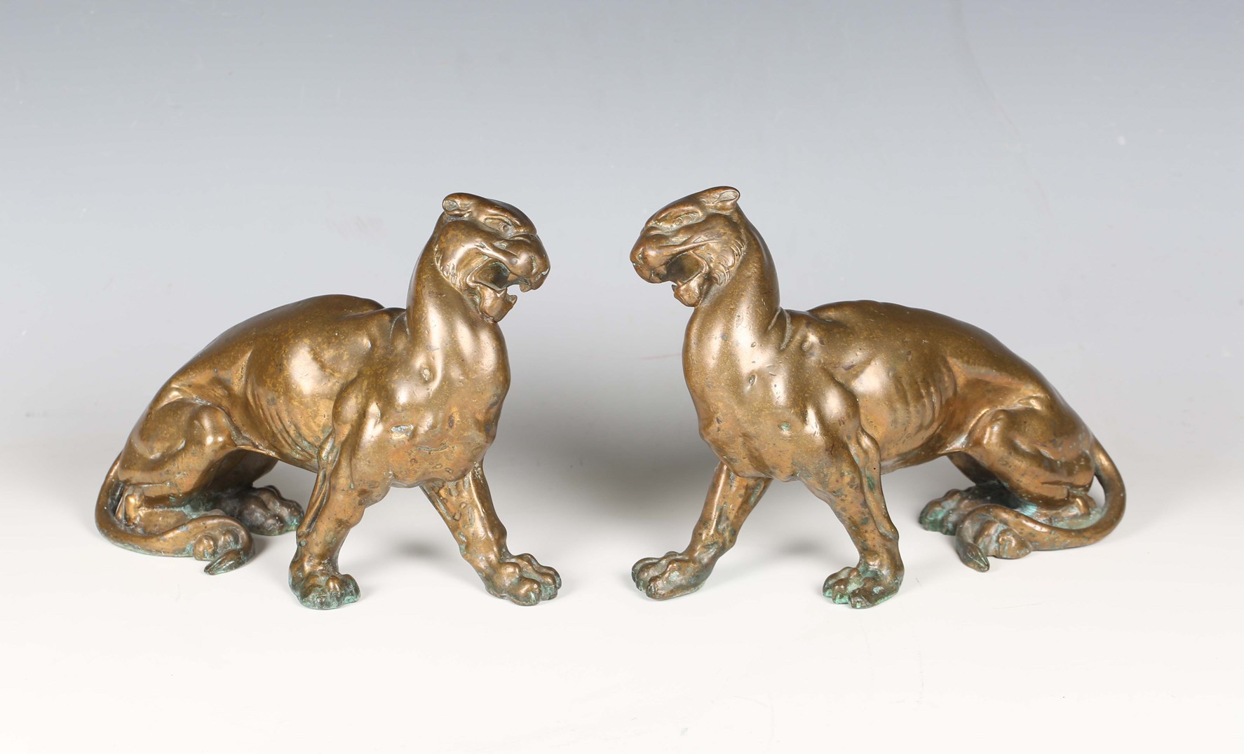 LOT 2572