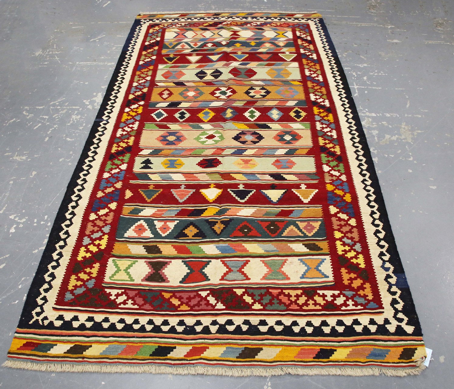 LOT 2904