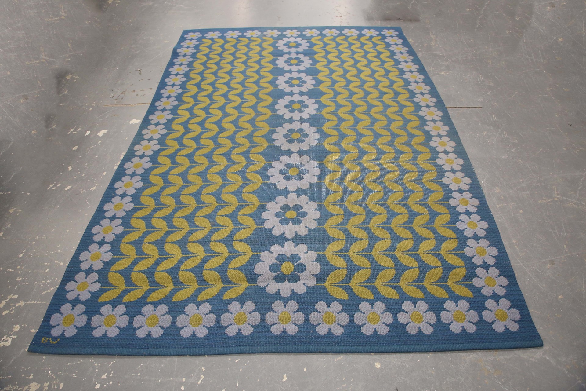 LOT 2905
