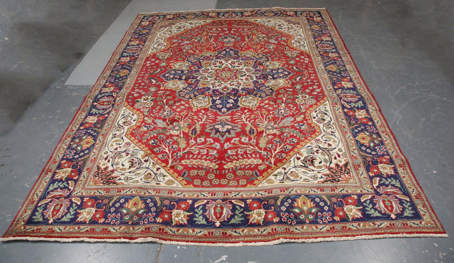 LOT 2911