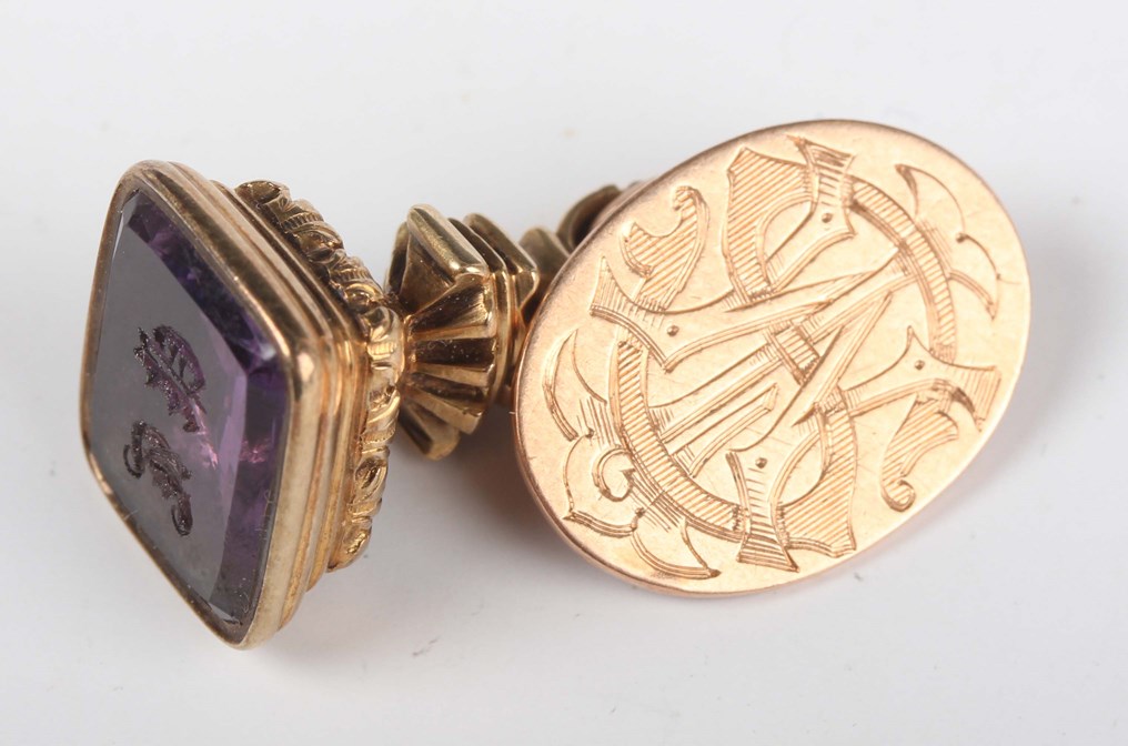 LOT 689