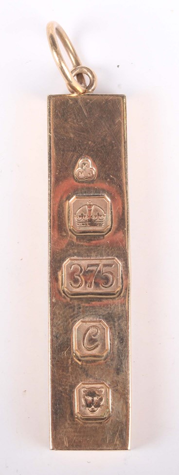 LOT 733