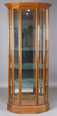 LOT 2038
