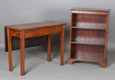 LOT 2082