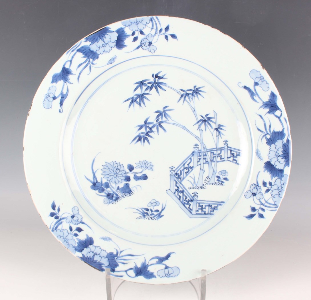 LOT 1042