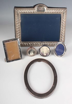 LOT 327