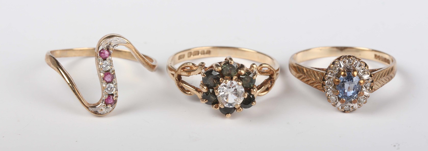 LOT 570