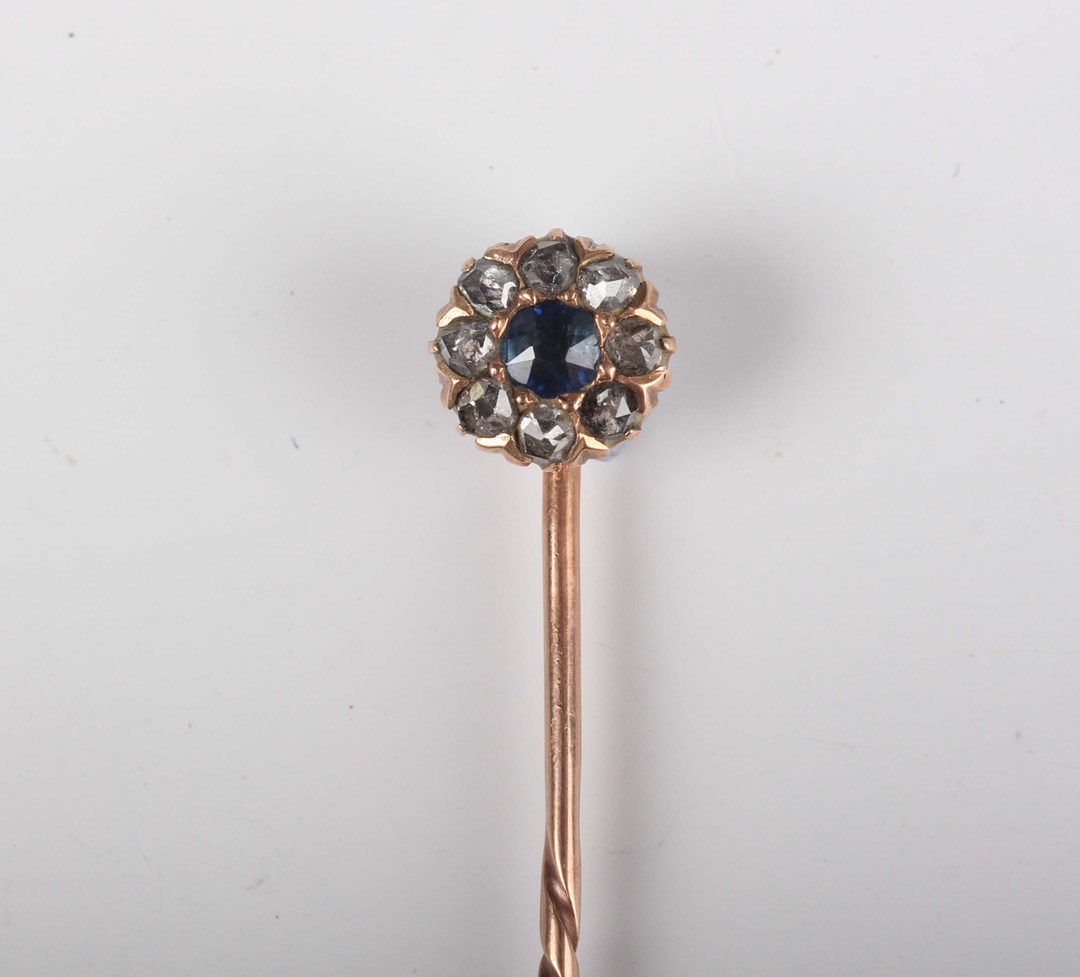 LOT 699