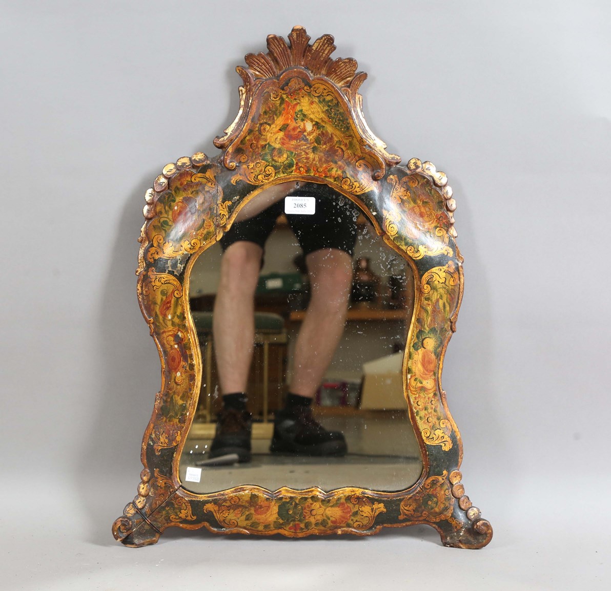 LOT 2085