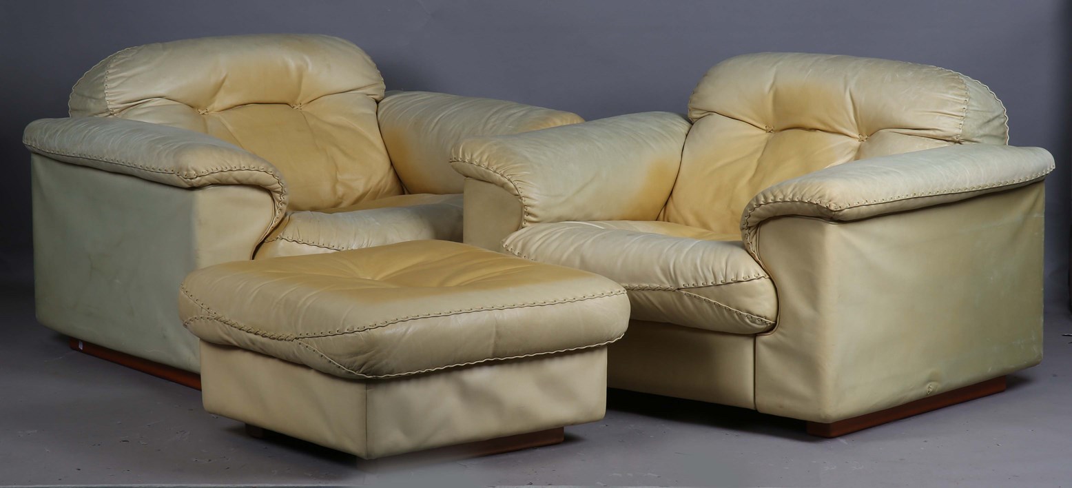 LOT 2115