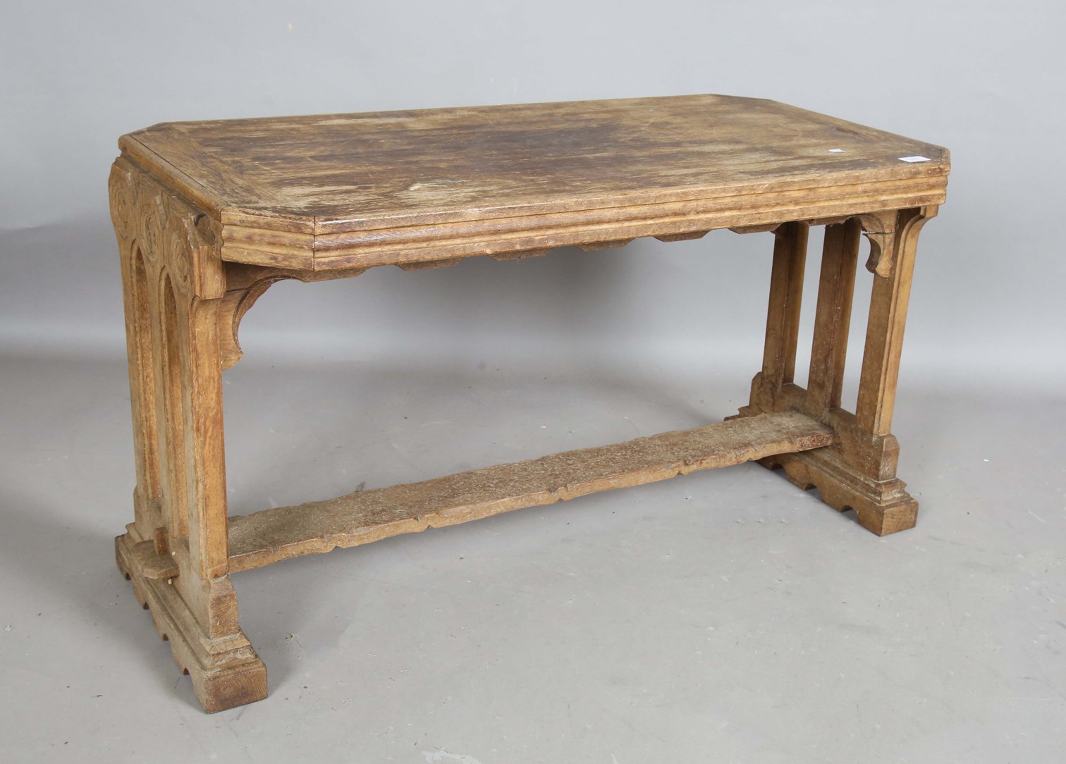 LOT 2192