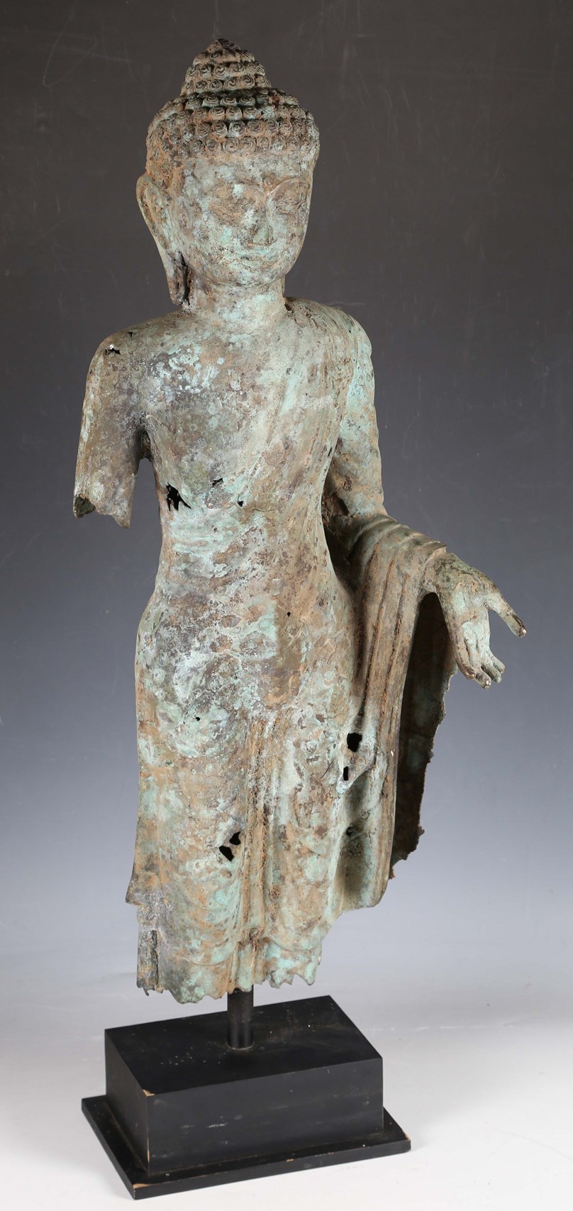 LOT 2569