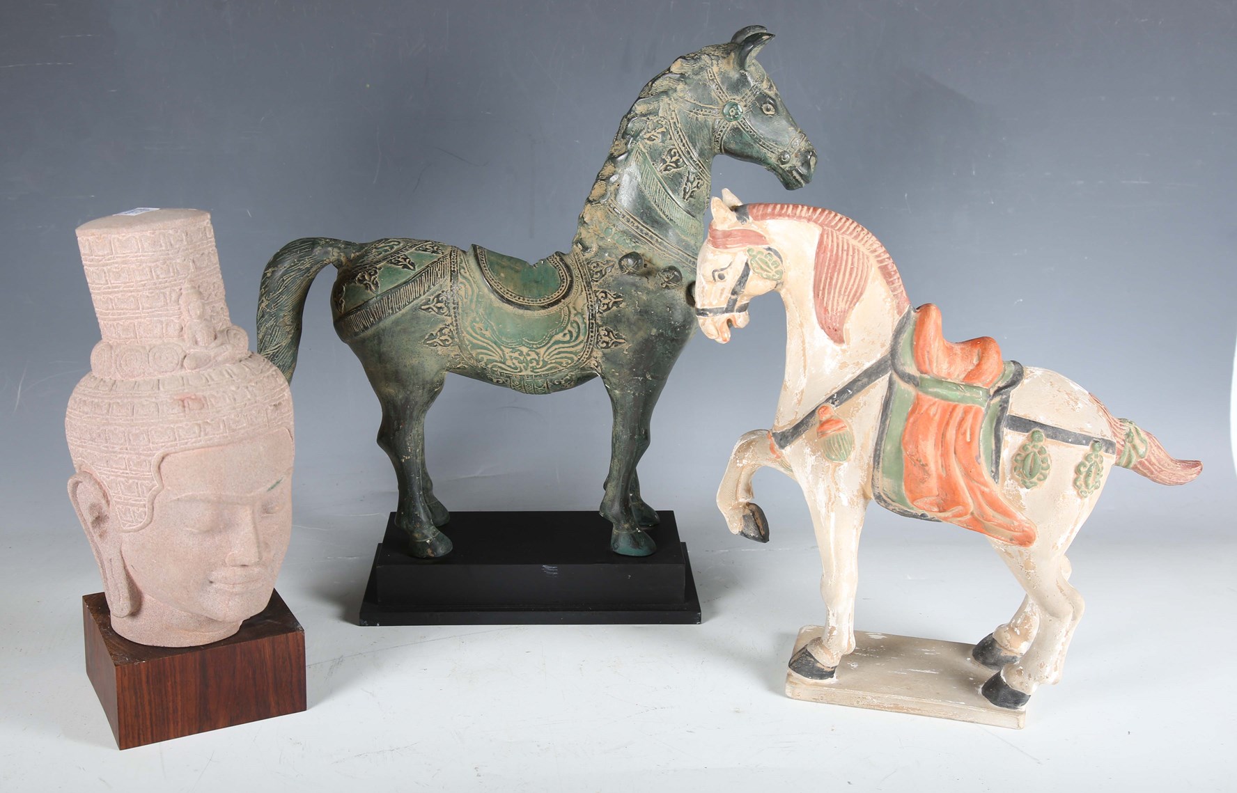 LOT 2589