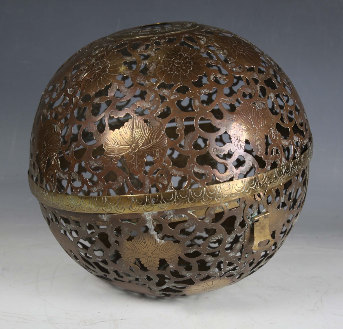 LOT 2619
