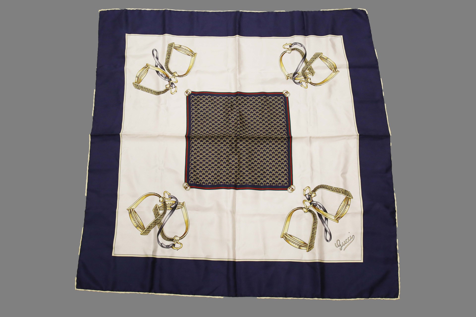 LOT 2807