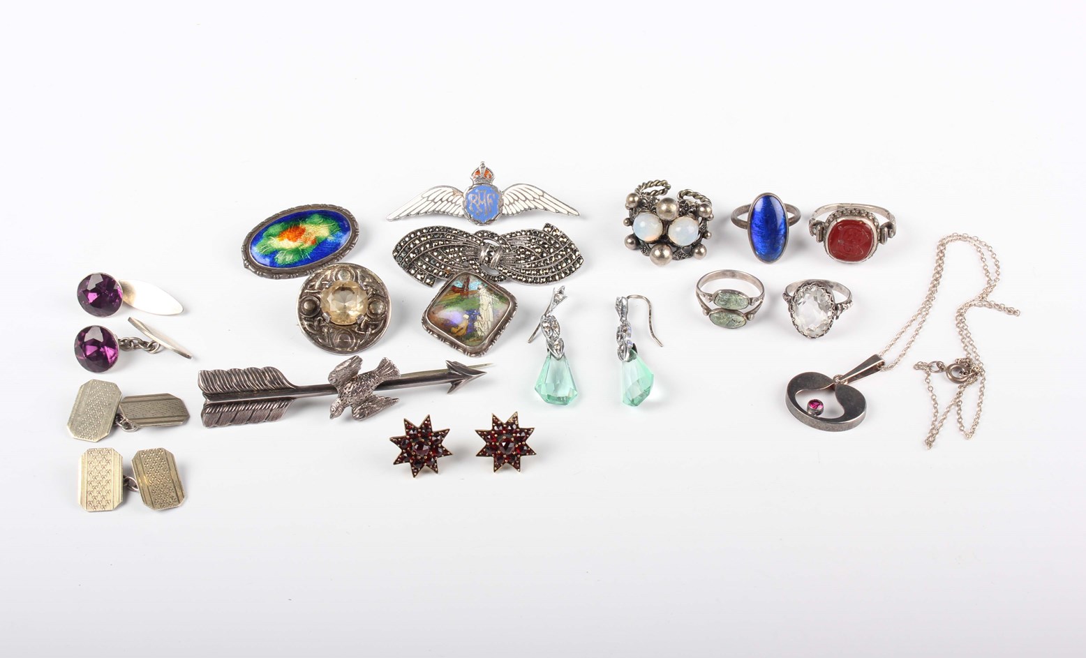 LOT 583