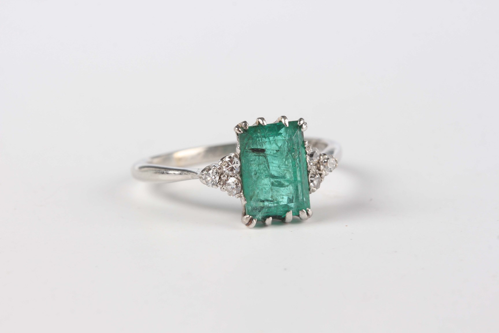 LOT 593