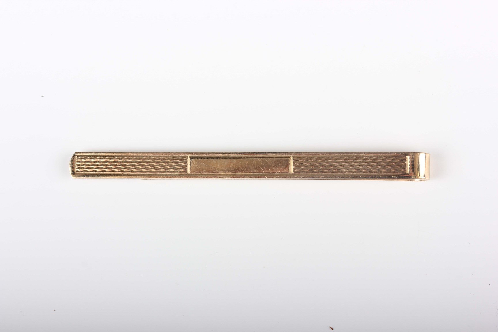 LOT 693