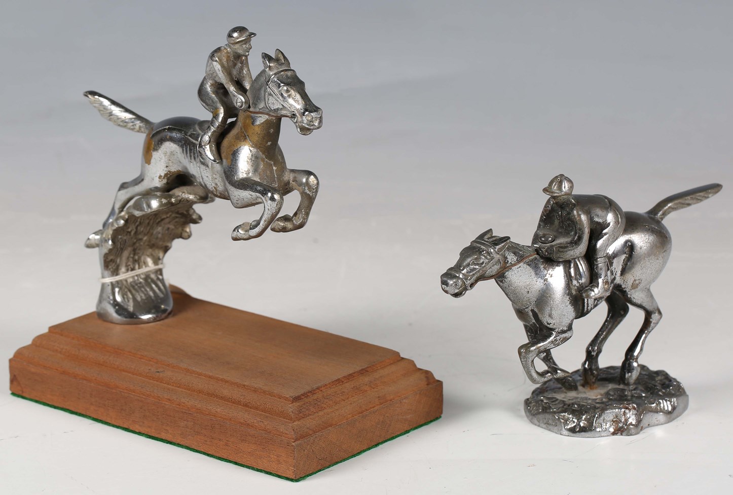 LOT 2305