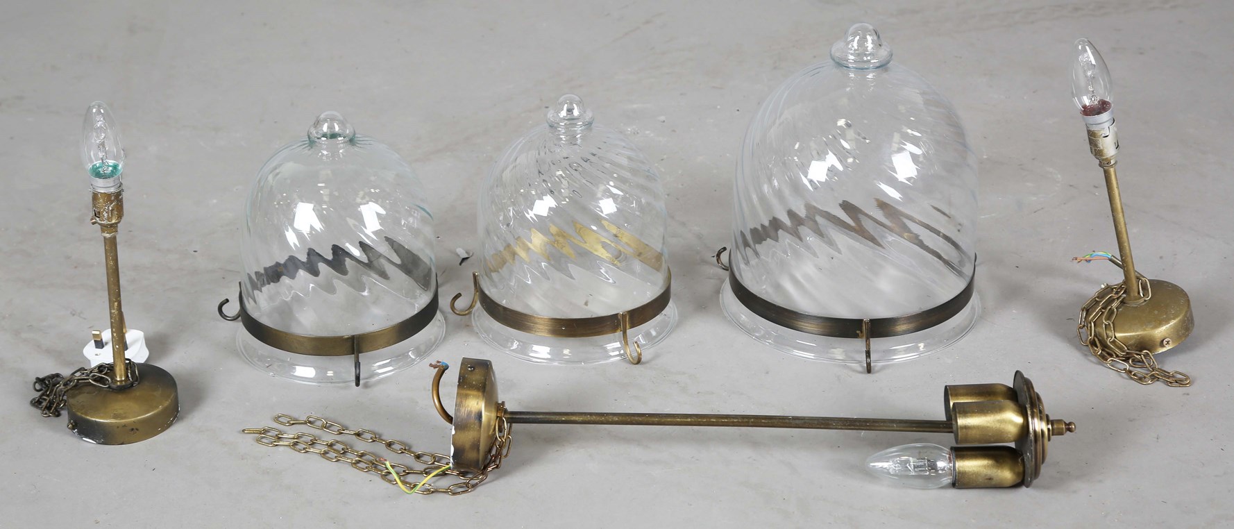 LOT 2563