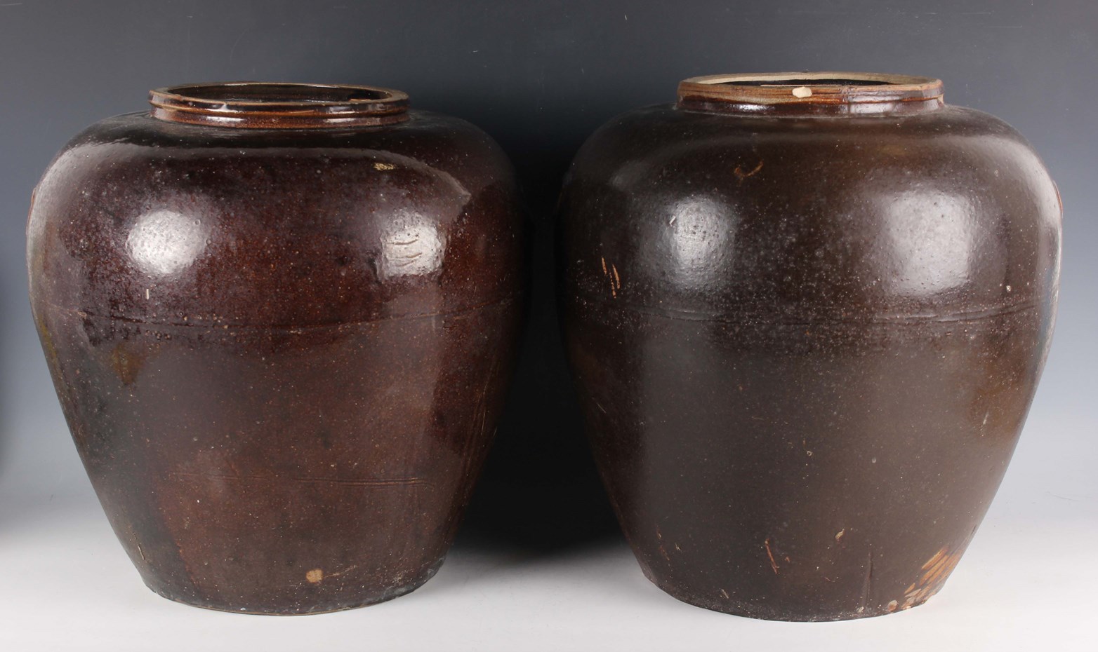 LOT 1194