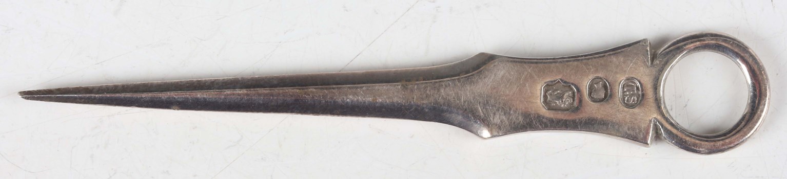 LOT 351