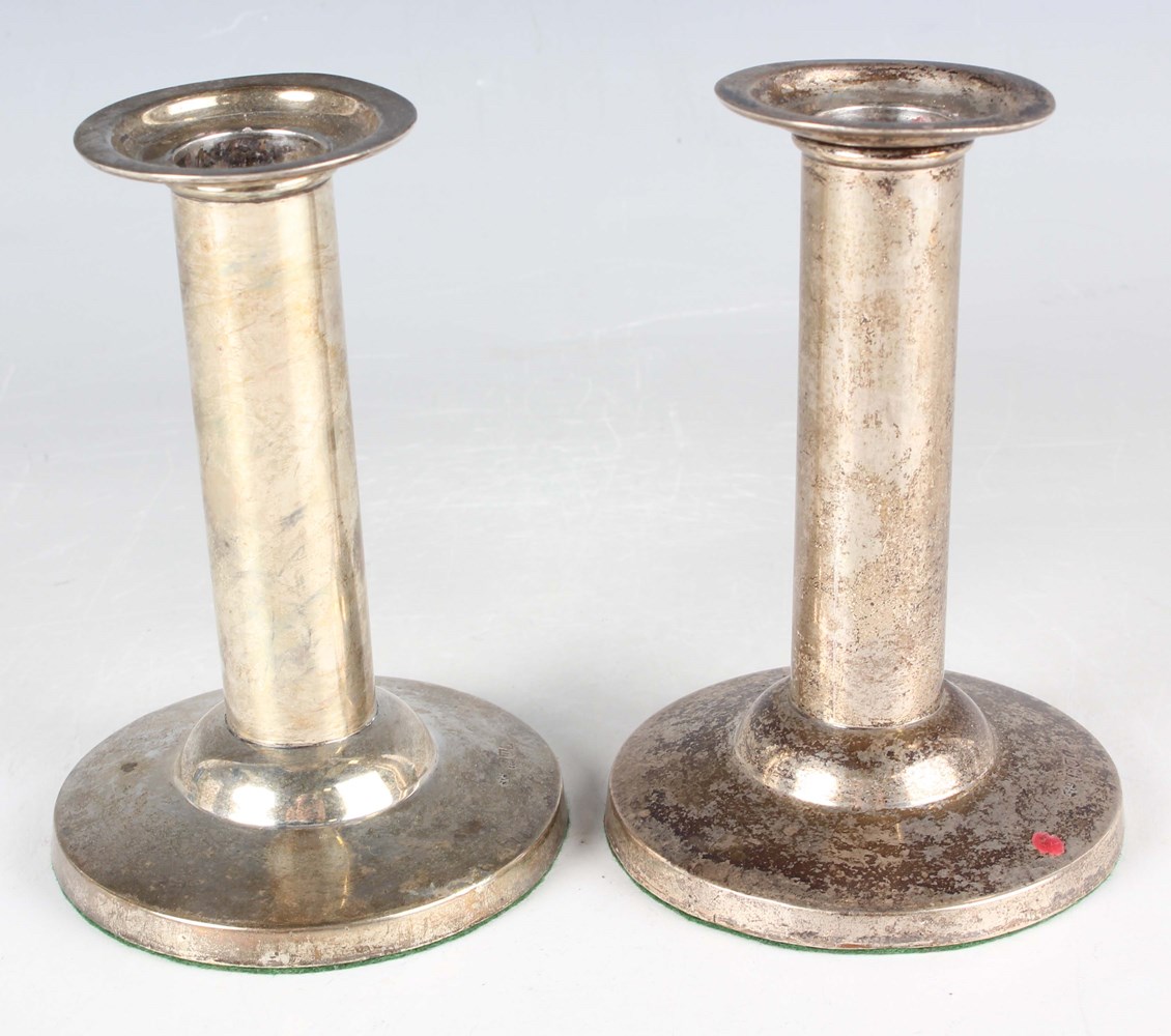 LOT 477