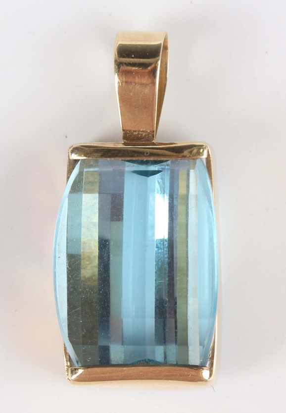 LOT 553