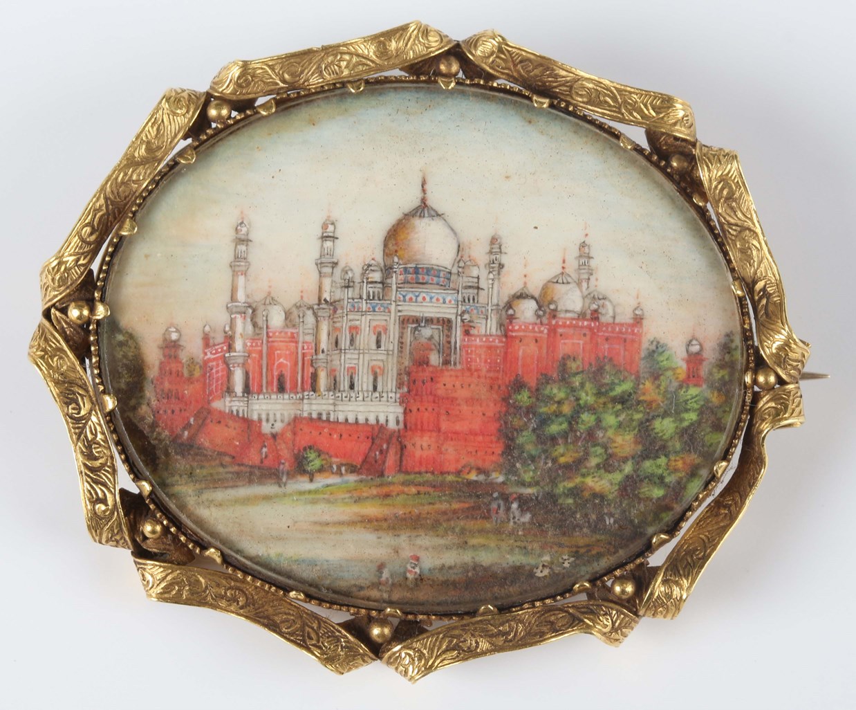 LOT 689