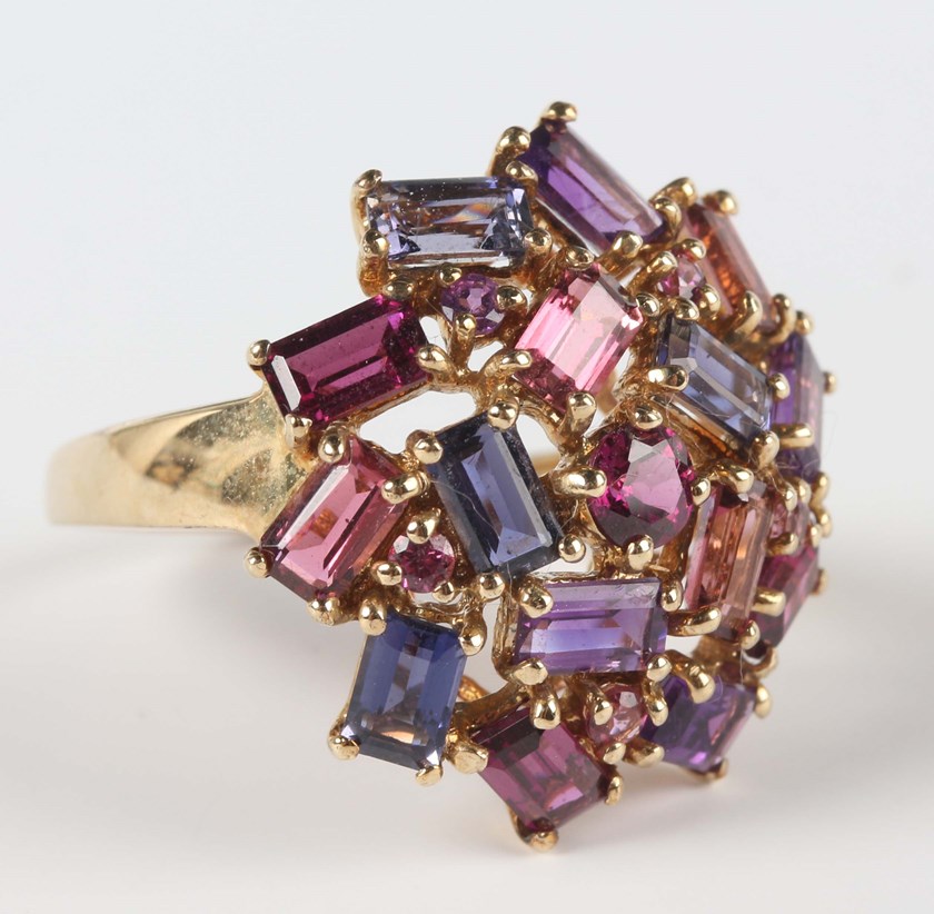 LOT 697