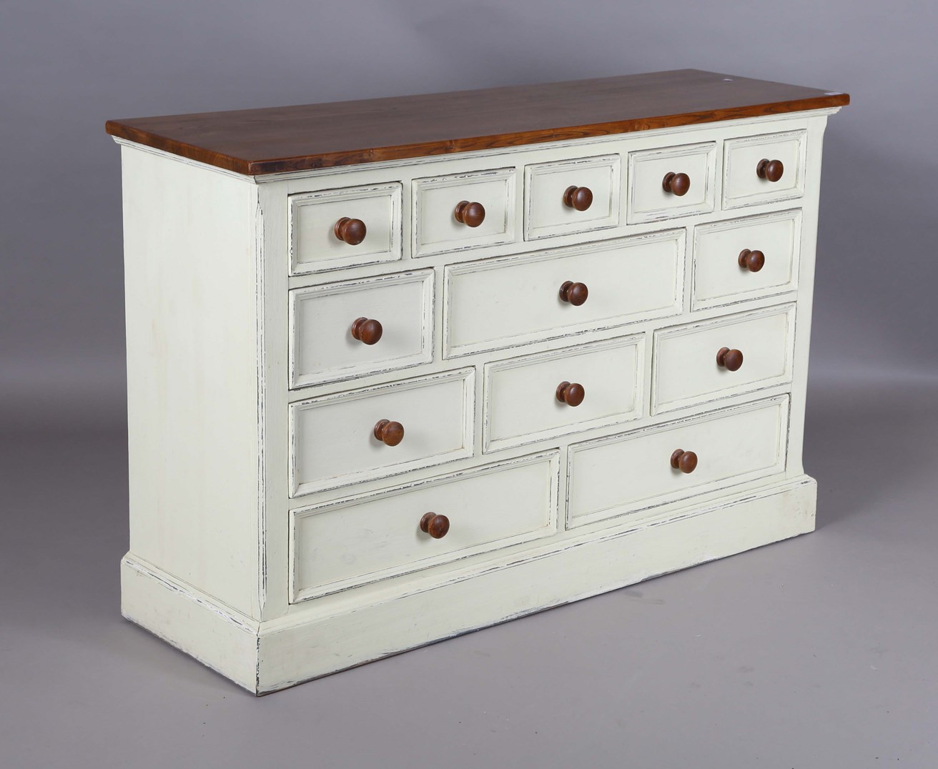 LOT 2043