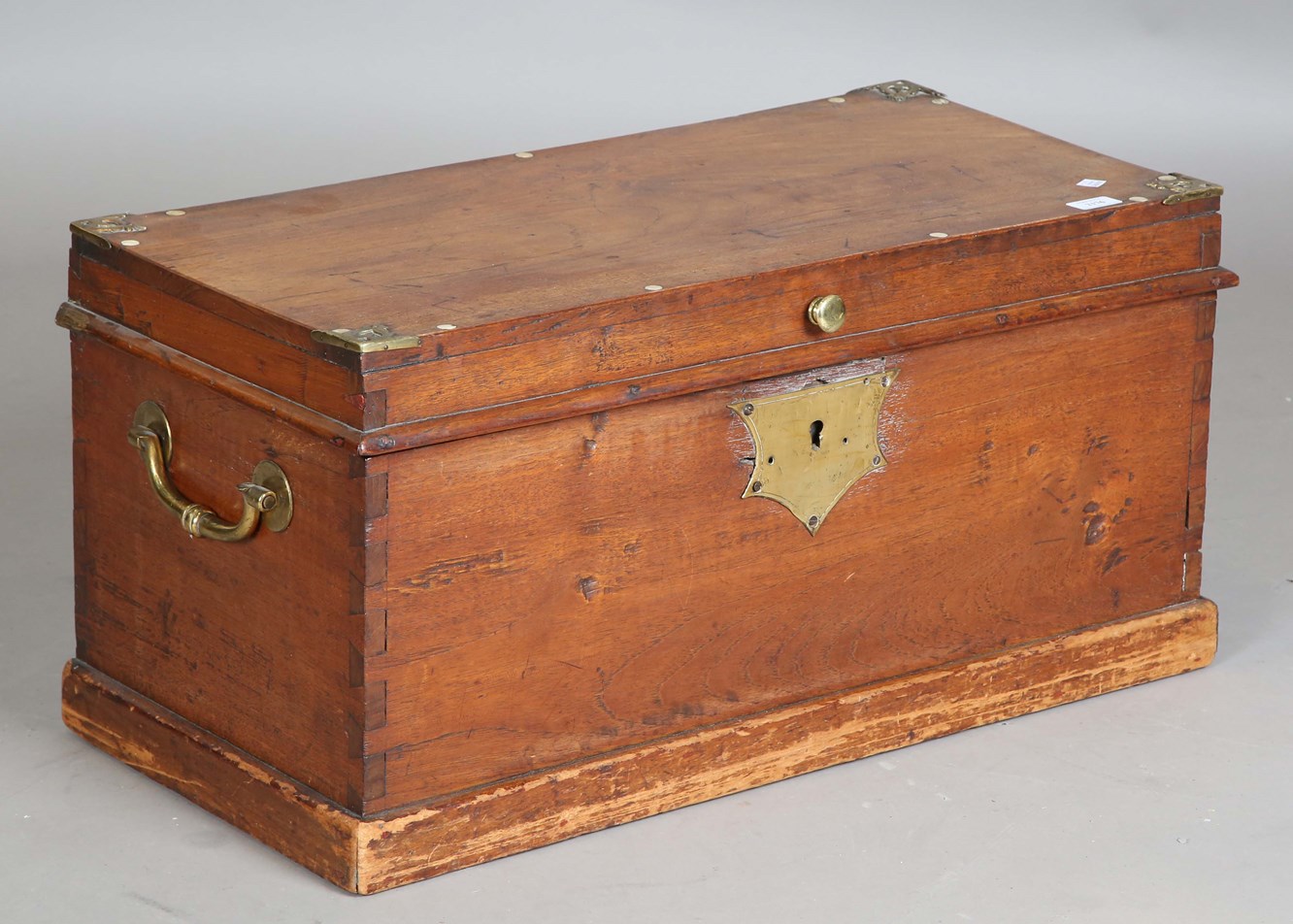 LOT 2176