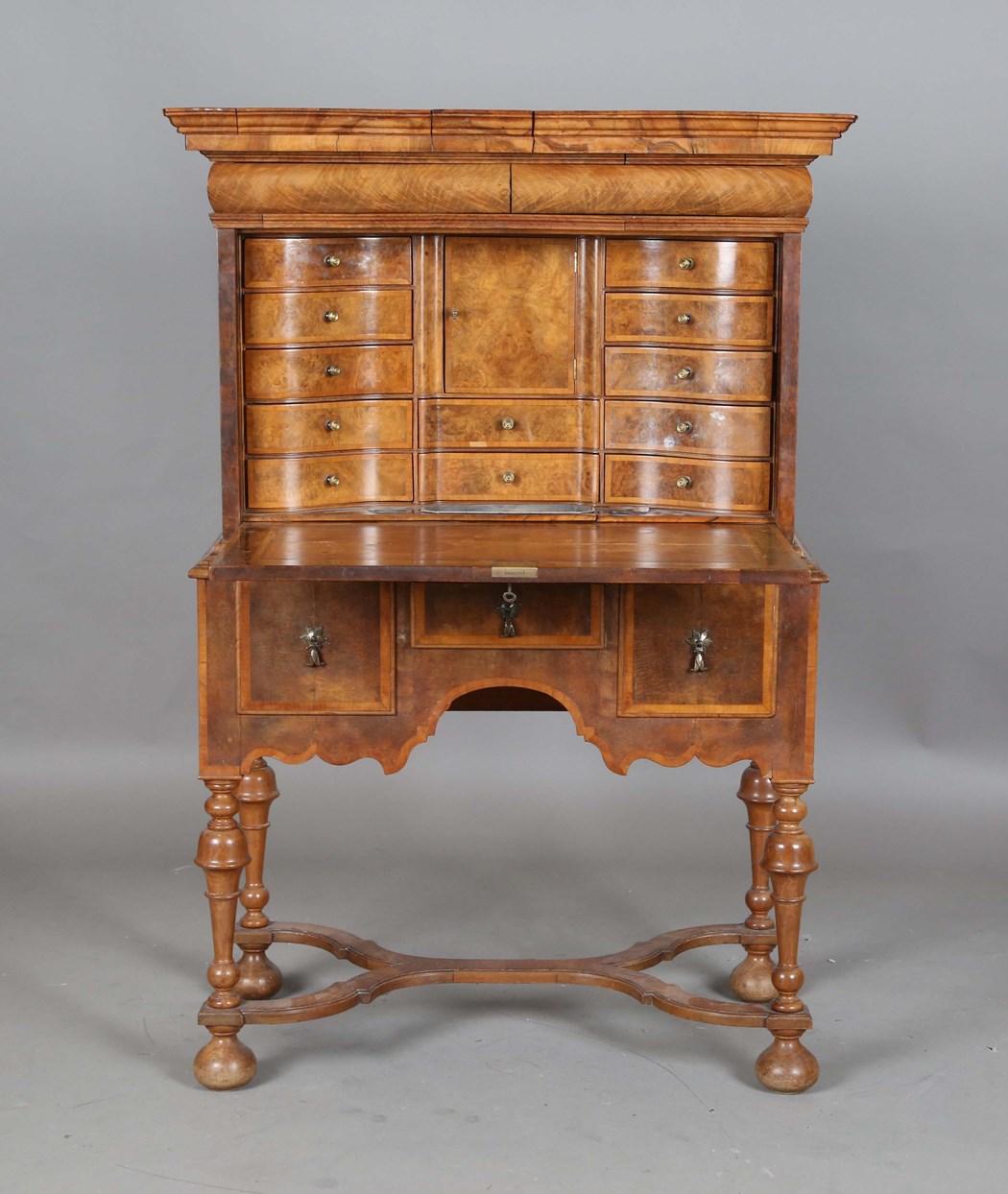LOT 2215